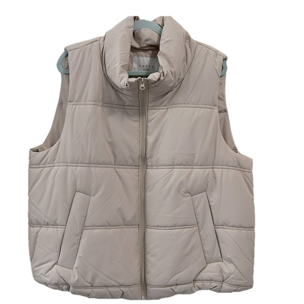 Kaffe curve cream coloured puffer vest 3XL NWT